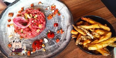 raf0-beef-tartare-Old-School-Cafe